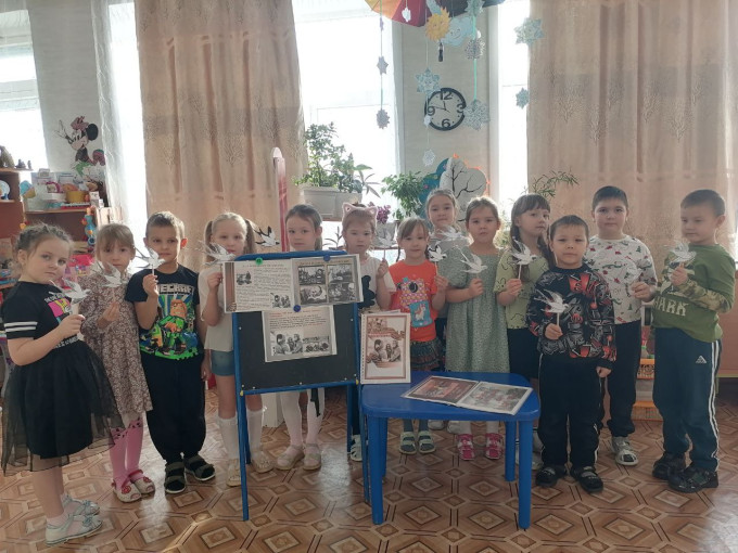 Акция "Блокадная ласточка" Акция "Блокадная ласточка".